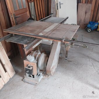 Viacučelovy stroj - 3