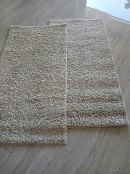 Predám dva rovnaké koberce - 3
