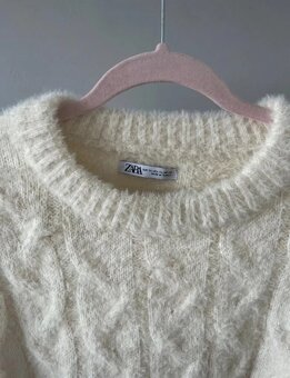 ZARA pánsky biely, krémový sveter s vrkočovým vzorom – veľko - 3