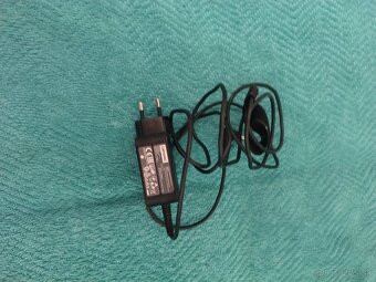 Predávam notebook Lenovo - 3