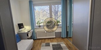 REZERVOVANÝ- NA PREDAJ - LUXUSNÝ 3-izbový BYT na Sídlisku II - 3