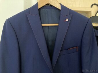 Nový pánsky slim oblek č.44+ košeľa zadarmo - 3