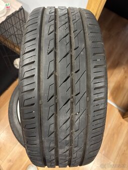 BMW 225/40 r18 - 3