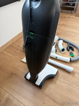 Vorwerk Kobold VK200 s príslušenstvom - 3