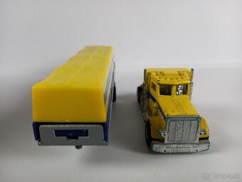 MATCHBOX CONVOY - PETERBILT MICHELIN - 3