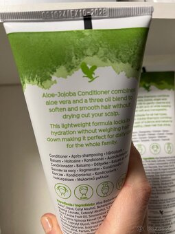 AKCIA Forever Aloe Jojoba Shampoo+Conditioner,-20% - 3