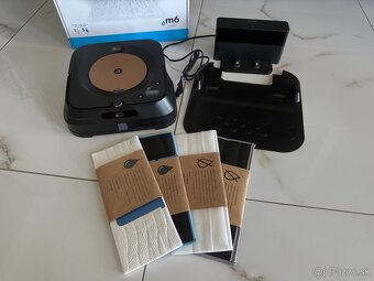 Robotický mop - iRobot Braava jet m6 Black - 3