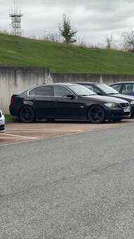 Bmw e90 330i v6 190kw 3litr benzin (plzeňský kraj) - 3