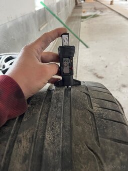 Pneu 225/45r17 - 3