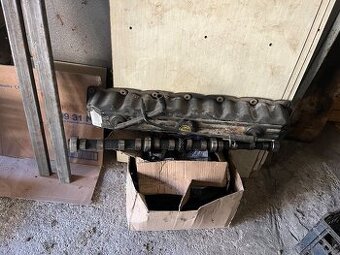 Hlava Jeep 4.0 - 3
