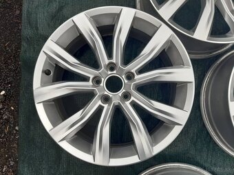 Alu disky Volkswagen T-Roc Grange Hill R18 5x112 - 3