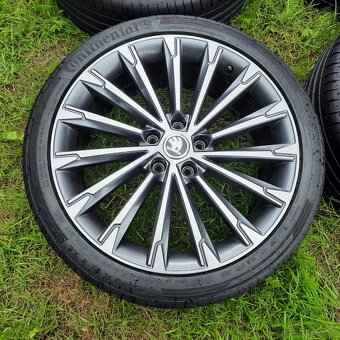 Alu kola Škoda Octavia 4 Karoq Superb VW TouranPassat R19 - 3