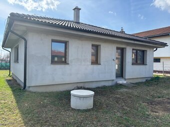 ZNÍŽENÁ CENA Priestranná slnečná novostavba RD - 3