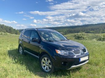 Predám Mitsubishi Outlander 4x4 (7 miest), webasto - 3