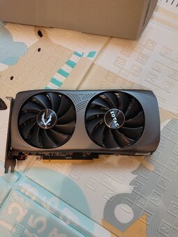 ZOTAC GAMING GeForce RTX 4070 SUPER Twin Edge OC 12GB - 3