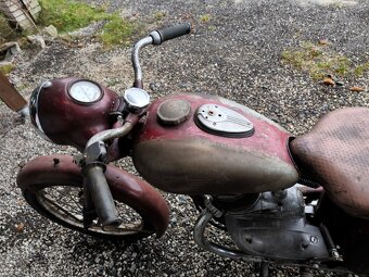 Jawa pérák 250 - 3