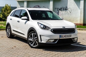 Kia Niro 1.6 GDi Hybrid DCT Platinum, 77 kW, A6 - 3