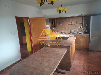 Predám rodinný dom s veľkým pozemkom v obci Dolný Ohaj - 3