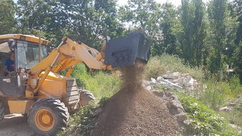 Triediaca lopata zeminy - 3