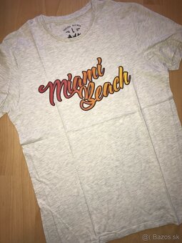 TRIČKÁ veľ. M - 3