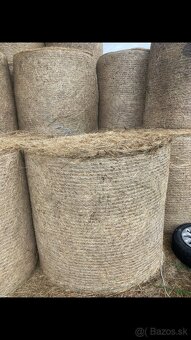 Seno okrúhle balíky - 3