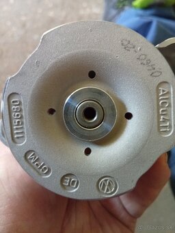 Vodna pumpa cerpadlo vw touareg 5.0 v10 tdi - 3