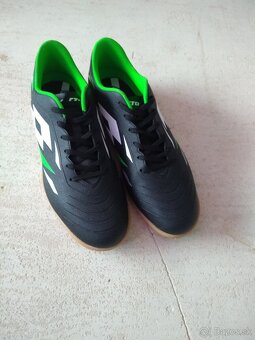 Tenisky halovky 9€ - 3