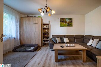 Na PREDAJ PREROBENÝ 3 IZB. BYT, M. BENKU, 72 M2, ,,STARÝ SEK - 3