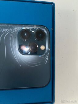 iPhone 12 pro max modrý -prasknuté zadné sklo - 3
