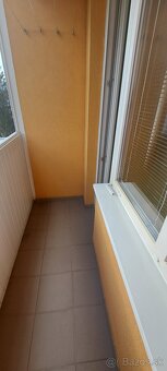 Dvojizbová tehla s lodžiou v centre mesta - 3