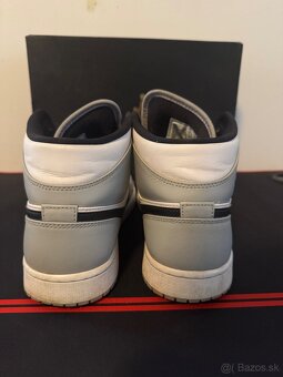 Air Jordan 1 Mid “Light Smoke Grey” - 3