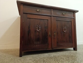 Starožitná komoda, nábytek z masívu, Nábytek s příběhem - 3