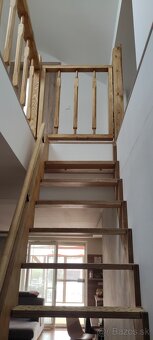 Sklápacie schody na stenu - 3