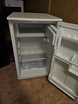 Malá Chladnička 85cm plne Funkčná - 3