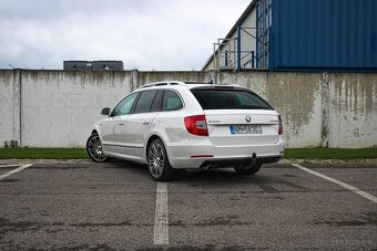 Škoda Superb Combi 2.0 TDI CR Business - 3