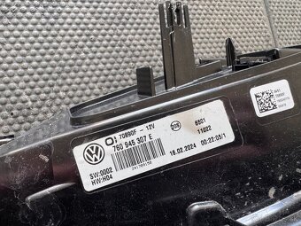 zadné svetlo VW Touareg 3 760945307E - 3