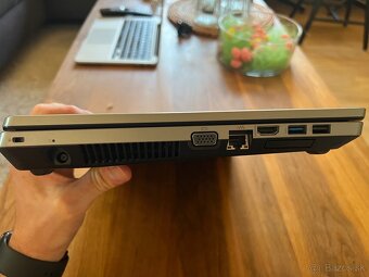 HP ProBook 4530s – Bez nabíjačky, nefunkčná batéria - 3