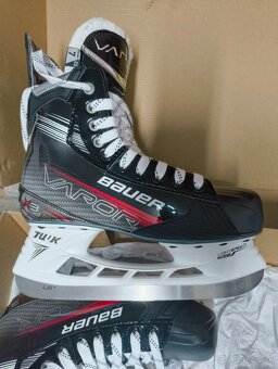 Predám korčule Bauer Vapor X3 - 3
