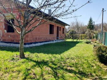 Na predaj rozostavaný 4-izbový rodinný dom – tehlová novo - 3