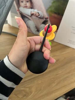 Babybjorn lehatko s hrazdou - 3