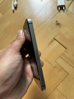 Apple iPhone 5s 16GB - 3