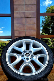 alu R19 5x120 orig. MINI Countryman, letné pneu 225/40 - 3