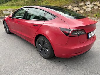 Tesla Model 3 MY21 refresh, bílý int. Long Range SoH 91% - 3