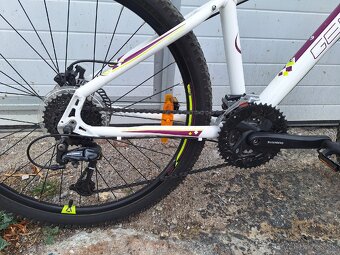 Horský bicykel Genesis Helena, 26", v dobrom stave - 3