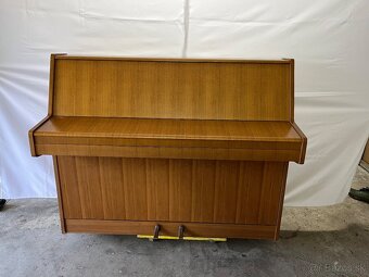 B.Squire klavír - 3