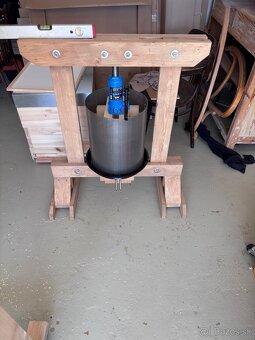 Lis na hrozno/ ovocie / preš - 3