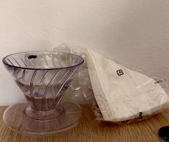 Hario Dripper V60-01, plastový, číry - 3