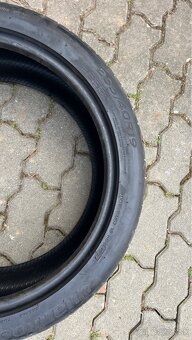 Letné pneumatiky 235/40 r19 - 3