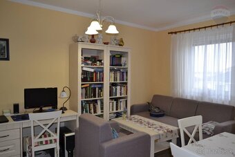 Na predaj 3 izbový byt s loggiou, vlastné parkovisko, novost - 3