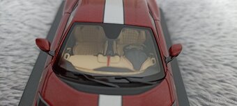Predám model Ferrari 812 Competizione 1:43 Looksmart - 3
